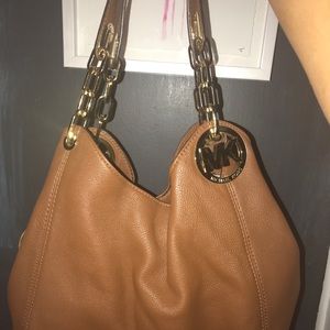 LIKE NEW — MEDIUM TAN MICHAEL KORS LILLY TOTE